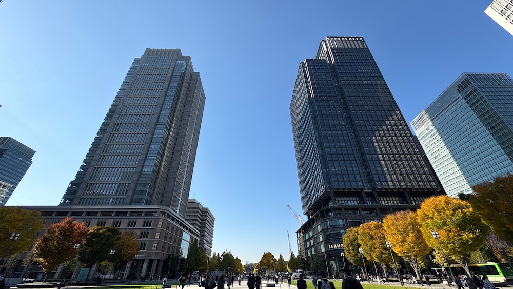 東京駅丸の内口前